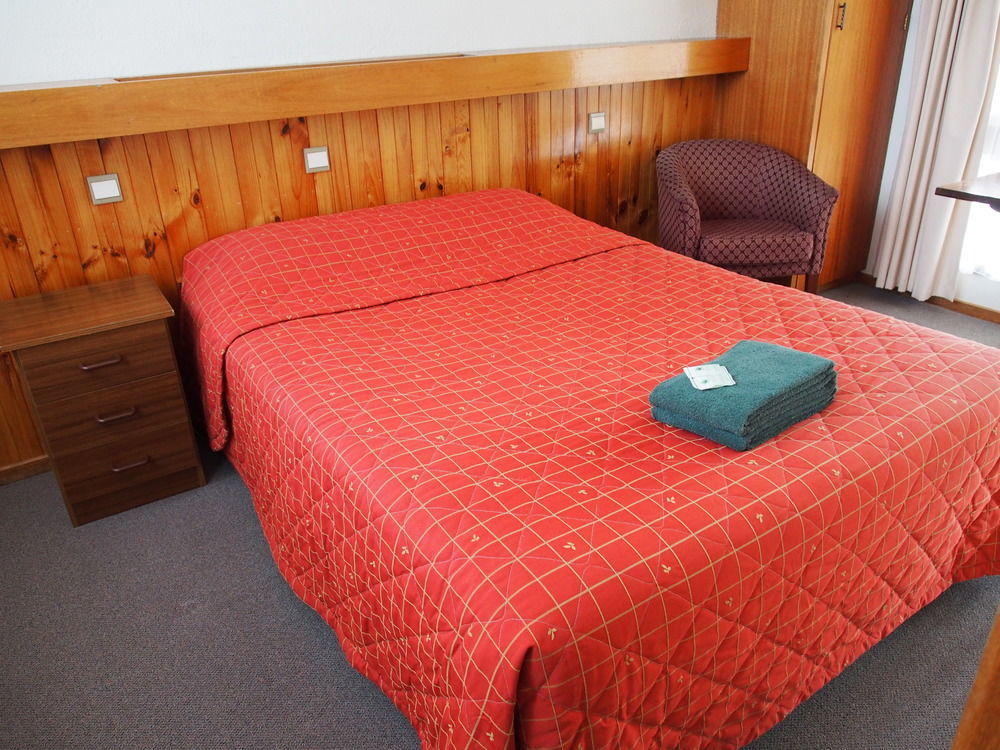 Majestic Motel Horsham Buitenkant foto