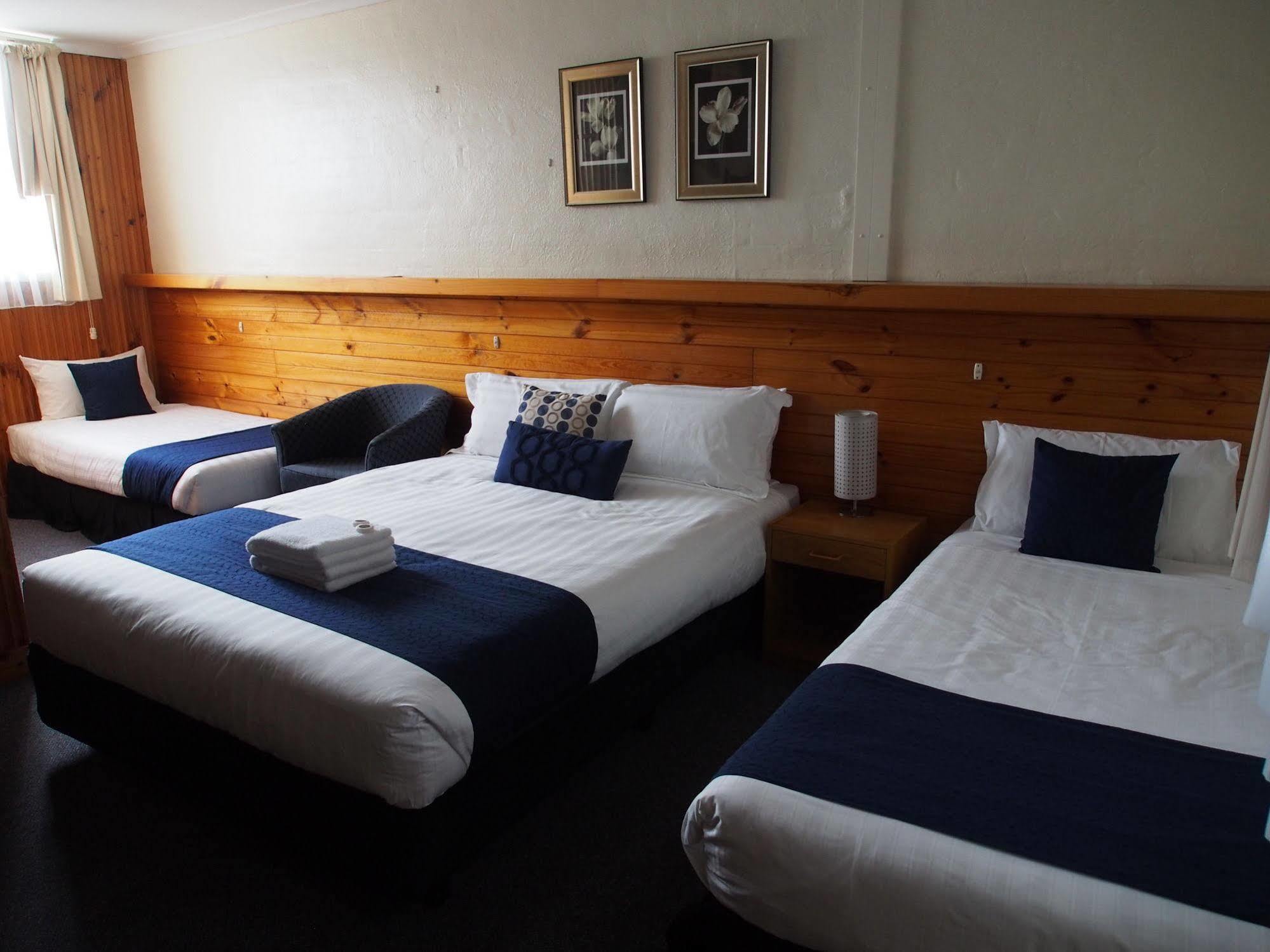 Majestic Motel Horsham Buitenkant foto