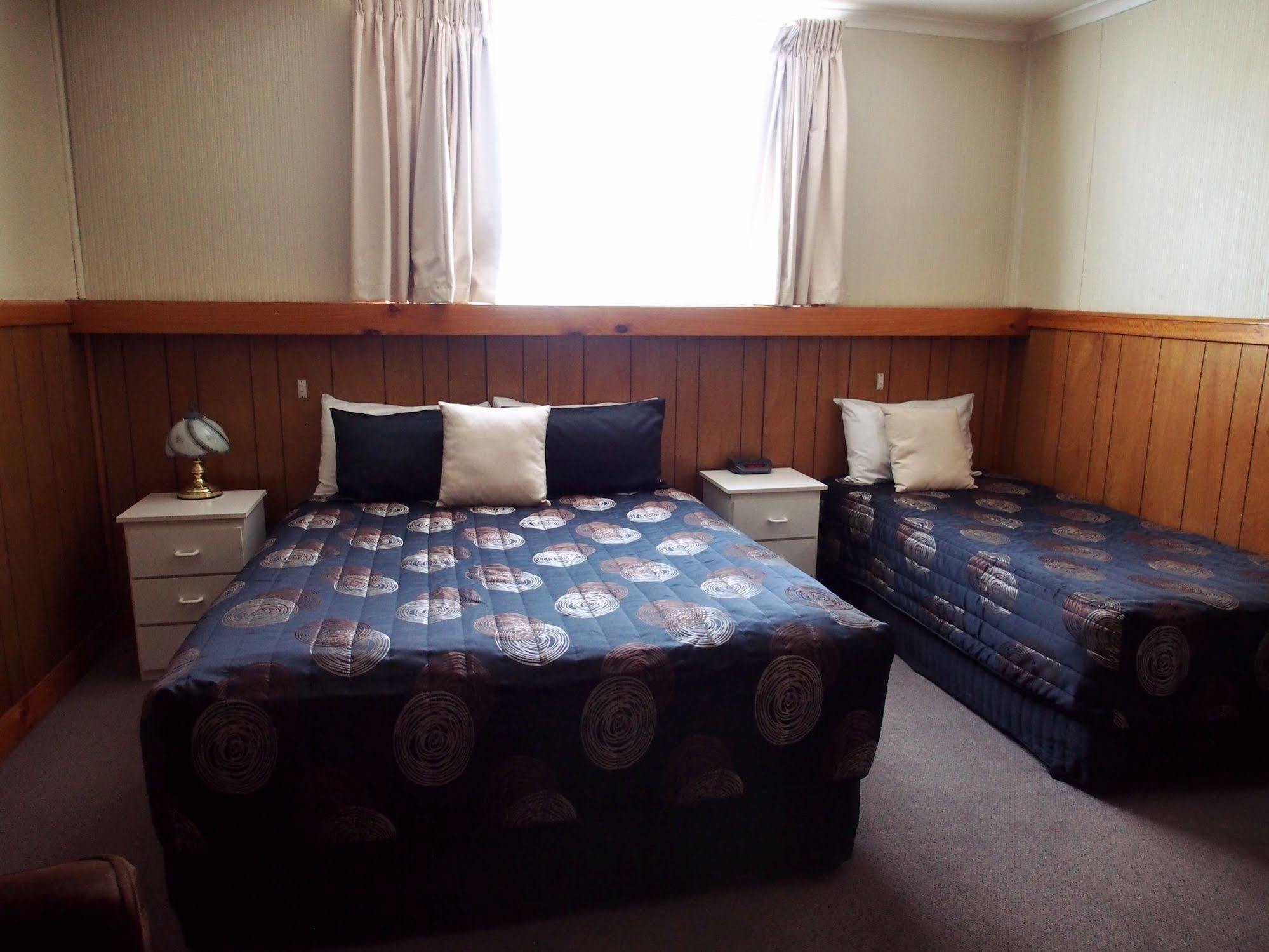 Majestic Motel Horsham Buitenkant foto